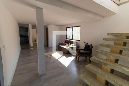 Sala 1 de casa para alugar com 5 quartos, 198m² em Piratininga, Niterói