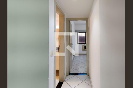 Corredor de apartamento à venda com 2 quartos, 70m² em Maracanã, Rio de Janeiro