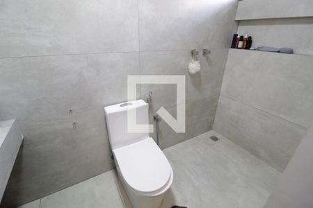 Banheiro da Suíte 1 de casa para alugar com 3 quartos, 260m² em Granada, Uberlândia