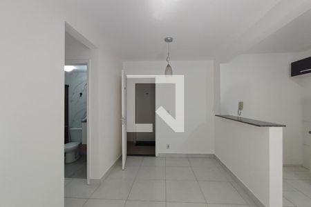 Sala de apartamento para alugar com 2 quartos, 51m² em Jardim Nova Europa, Campinas