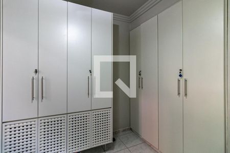 Quarto de apartamento à venda com 2 quartos, 70m² em Cidade Jardim, Belo Horizonte