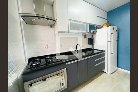 Apartamento à venda com 2 quartos, 55m² em Padroeira, Osasco