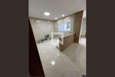 Casa à venda com 4 quartos, 270m² em Parque das Nações, Santo André