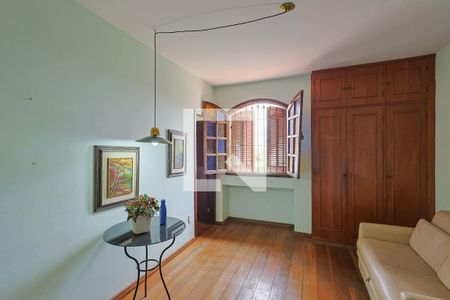 Quarto 1 de casa à venda com 3 quartos, 511m² em Fernão Dias, Belo Horizonte