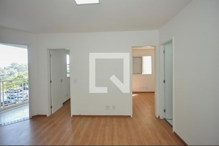 Sala de apartamento para alugar com 2 quartos, 51m² em Jardim Monte Alegre, Taboão da Serra