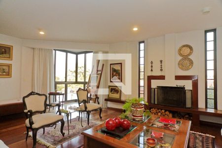 Sala de casa à venda com 3 quartos, 583m² em São Domingos, São Paulo