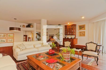 Sala de casa à venda com 3 quartos, 583m² em São Domingos, São Paulo