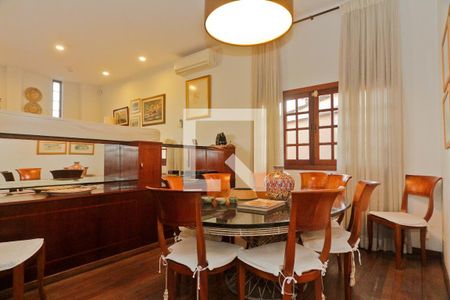 Sala de casa à venda com 3 quartos, 583m² em São Domingos, São Paulo