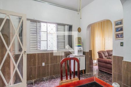 Sala de casa à venda com 2 quartos, 200m² em Azenha, Porto Alegre