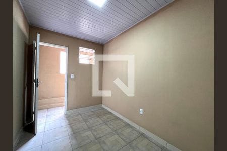 Sala/Quarto 1 de casa para alugar com 2 quartos, 54m² em Jabaquara, São Paulo