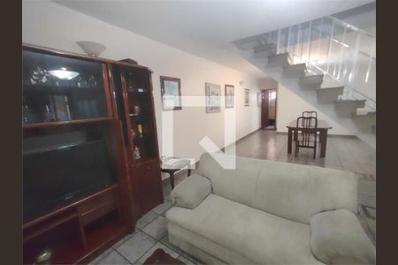 Casa à venda com 3 quartos, 1700m² em Jardim Teresa, São Paulo