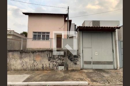 Casa à venda com 3 quartos, 192m² em Vila Talarico, São Paulo