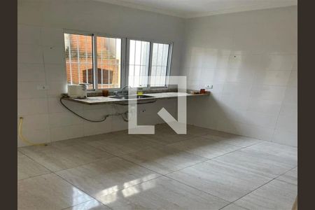 Casa à venda com 3 quartos, 108m² em Vila Carrão, São Paulo