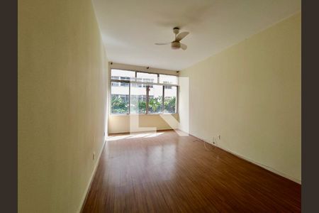 Suíte  de apartamento para alugar com 4 quartos, 220m² em Copacabana, Rio de Janeiro