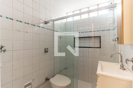 Banheiro de kitnet/studio para alugar com 1 quarto, 31m² em Higienópolis, São Paulo