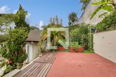 Casa à venda com 4 quartos, 405m² em Chácara Monte Alegre, São Paulo