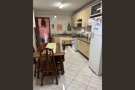 Casa à venda com 3 quartos, 216m² em Vila Camilópolis, Santo André