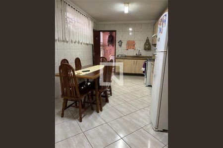 Casa à venda com 3 quartos, 216m² em Vila Camilópolis, Santo André