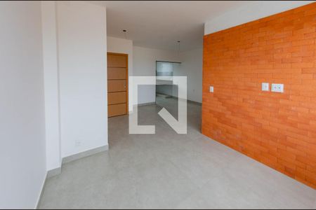 Sala de apartamento à venda com 3 quartos, 78m² em Padre Eustáquio, Belo Horizonte