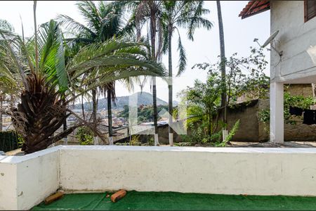 Sala de casa à venda com 4 quartos, 300m² em São Lourenço, Niterói