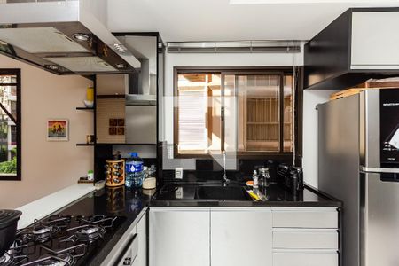 Cozinha de apartamento à venda com 2 quartos, 116m² em Itaim Bibi, São Paulo