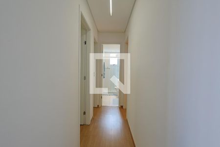 Corredor  de apartamento à venda com 3 quartos, 86m² em Vila da Serra, Nova Lima