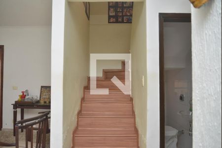 Escada de casa à venda com 3 quartos, 168m² em Jardim Ocara, Santo André