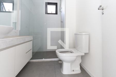 Banheiro de kitnet/studio para alugar com 1 quarto, 32m² em Vila Ipojuca, São Paulo