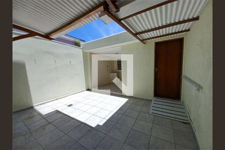 Casa à venda com 2 quartos, 125m² em Vila Aurora (Zona Norte), São Paulo