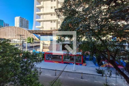 Vista da Sala de apartamento à venda com 2 quartos, 68m² em Icaraí, Niterói