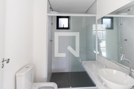 Banheiro de kitnet/studio para alugar com 1 quarto, 32m² em Vila Ipojuca, São Paulo