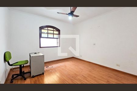 Quarto 1 de casa para alugar com 2 quartos, 150m² em Interlagos, São Paulo