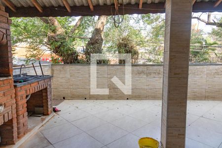Casa à venda com 200m², 4 quartos e 2 vagas Casa à venda com 200m², 4 quartos e 2 vagasVista do quarto 2