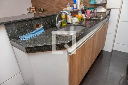 Casa à venda com 200m², 4 quartos e 2 vagas Casa à venda com 200m², 4 quartos e 2 vagasCozinha
