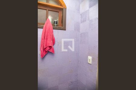 Casa à venda com 200m², 4 quartos e 2 vagas Casa à venda com 200m², 4 quartos e 2 vagasLavabo