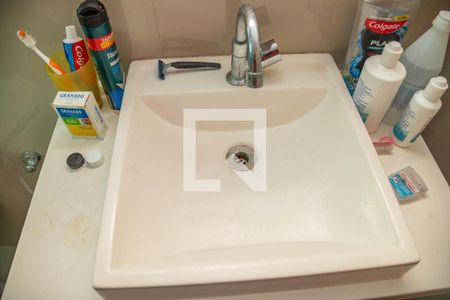 Casa à venda com 200m², 4 quartos e 2 vagas Casa à venda com 200m², 4 quartos e 2 vagasBanheiro da suíte quarto 3