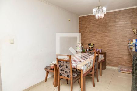 Casa à venda com 200m², 4 quartos e 2 vagas Casa à venda com 200m², 4 quartos e 2 vagasCozinha