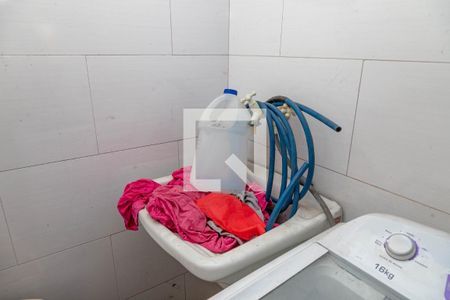 Casa à venda com 200m², 4 quartos e 2 vagas Casa à venda com 200m², 4 quartos e 2 vagasÁrea de serviço