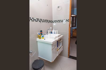 Casa à venda com 200m², 4 quartos e 2 vagas Casa à venda com 200m², 4 quartos e 2 vagasBanheiro da suíte quarto 3