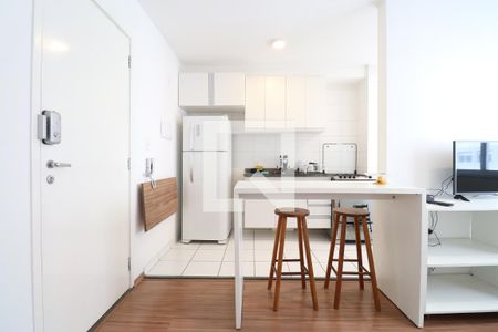 Cozinha de apartamento à venda com 1 quarto, 35m² em Água Branca, São Paulo