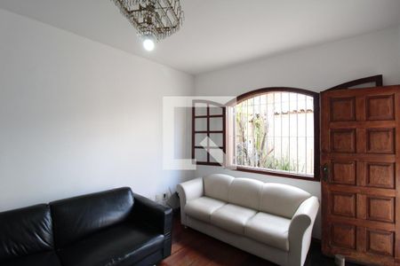 Sala de casa para alugar com 4 quartos, 200m² em Itapoã, Belo Horizonte