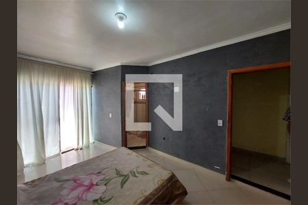 Casa à venda com 3 quartos, 68m² em Taboão, Diadema