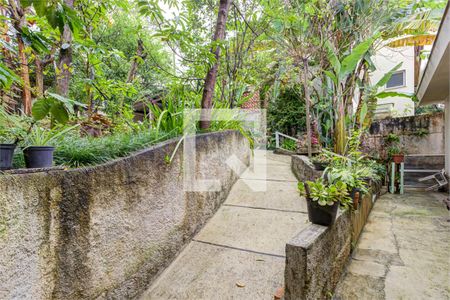 Casa à venda com 4 quartos, 340m² em Santo Amaro, São Paulo