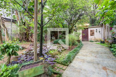 Casa à venda com 4 quartos, 340m² em Santo Amaro, São Paulo