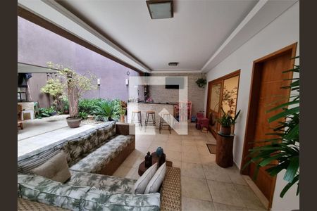 Casa à venda com 3 quartos, 269m² em Vila Mariana, São Paulo