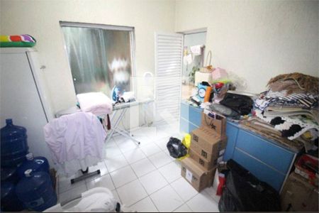 Casa à venda com 4 quartos, 250m² em Km 18, Osasco