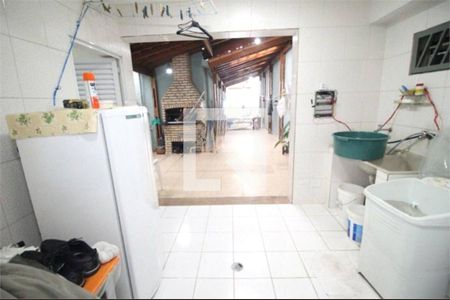 Casa à venda com 4 quartos, 250m² em Km 18, Osasco