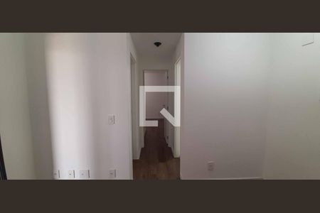 Corredor de apartamento para alugar com 2 quartos, 46m² em Ayrosa, Osasco