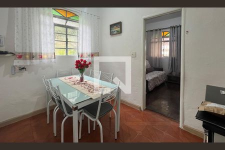 Sala de casa à venda com 3 quartos, 360m² em Glória, Belo Horizonte