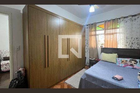 Quarto 1 de casa à venda com 3 quartos, 360m² em Glória, Belo Horizonte